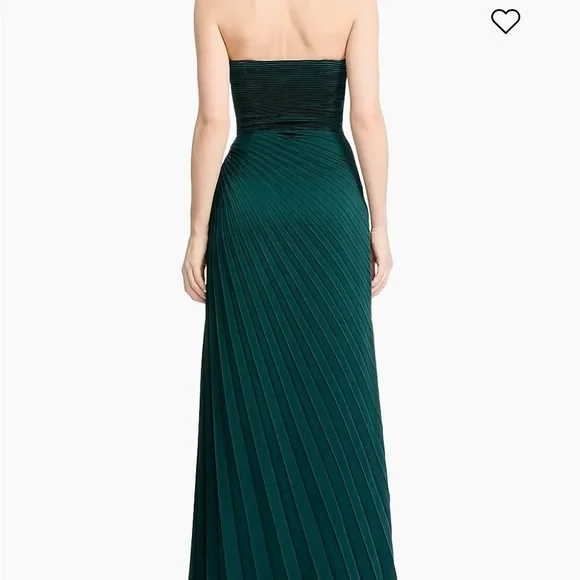 Dress the Population, Elegant Strapless “Kinley” Evening Gown - Picture 5 of 9